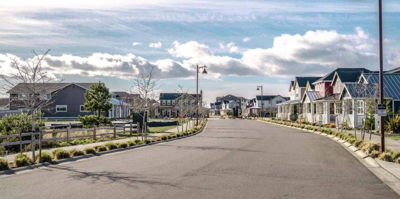 Once Upon A Tide - Oyhut Bay Seaside Village Ocean Shores Exterior photo